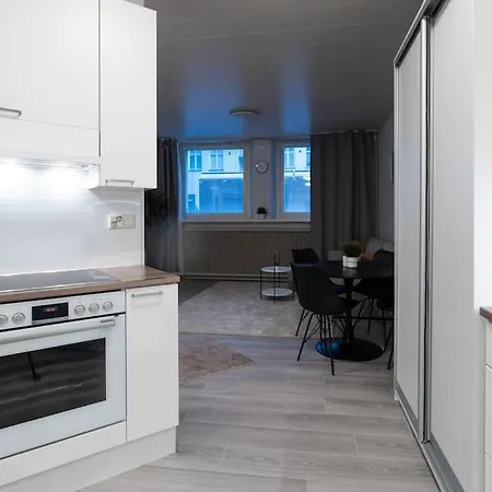 Cozy Roomy Flat Next To Tram Stop @ Kallio *