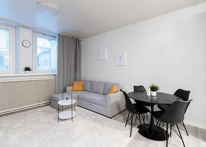 Cozy Roomy Flat Next To Tram Stop @ Kallio * Helsinky