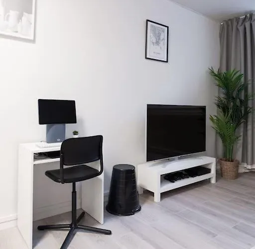 Apartmán Cozy Roomy Flat Next To Tram Stop @ Kallio