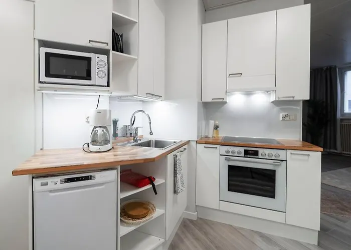 Cozy Roomy Flat Next To Tram Stop @ Kallio Apartmán